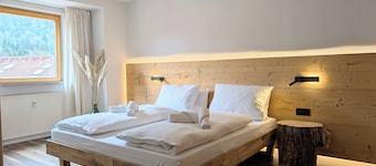 Chic Alpine Oasis Oberammergau with Mountain View