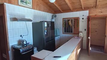 Family Apartment, Balcony, Bay View | Private kitchen