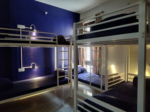 Dormitorio compartido clásico, dormitorio mixto