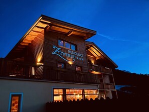 Exterior - Room 'Residence Zirmer Single Room' with Mountain View, Shared Pool and Wi-Fi (Tiosels)