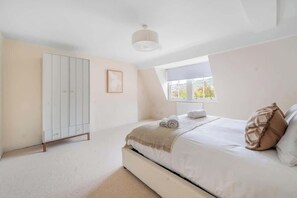 Room - Central Bath – Walk to Baths & Station - VAT Q (Bath)