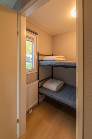 Room - Cube XL 89 | 6 persoons chalet op Resort de Betuwe (Zennewijnen)