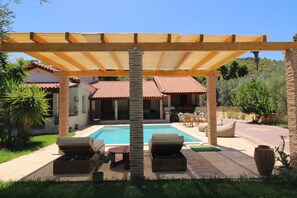 Outdoor pool - Gravanis Resort Luxury Villa with Private Pool in 30Acre Olive Grove near Athens (Sykamino)