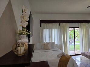 4 Schlafzimmer, Bügeleisen/Bügelbrett, WLAN