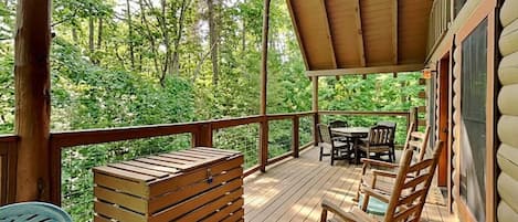 Studio (2 Bedrooms) | Property amenity