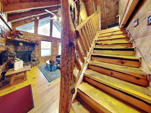 Studio (2 Bedrooms) | Property amenity - Mick's Hideaway (Sevierville)