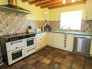 Cottage | Private kitchen - Bodlasan Groes House (Holyhead)
