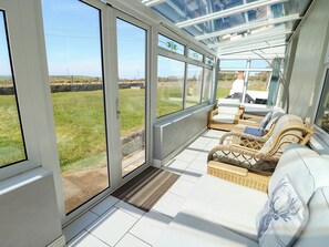 Cottage | Living area - Bodlasan Groes House (Holyhead)