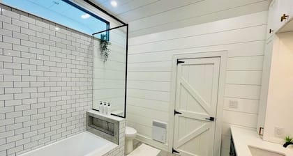 Private Barn Loft w/ King Bed | Cozy Forest Escape