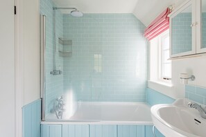 Hair dryer - Violet Cottage, Kingsdown (Kingsdown)