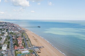 Beach - The Mariner's Retreat (Deal)