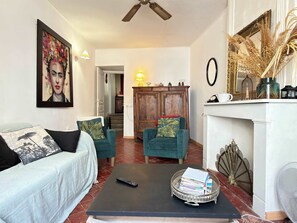 TV - MaisonMaison de village avec terrasse au coeur de Serignan (Sérignan)