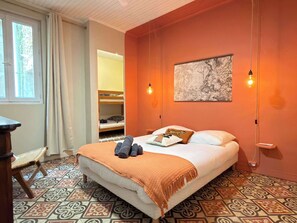 3 bedrooms, iron/ironing board, WiFi, bed sheets - MaisonMaison de village avec terrasse au coeur de Serignan (Sérignan)
