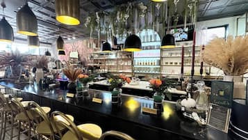 Bar (in der Unterkunft)