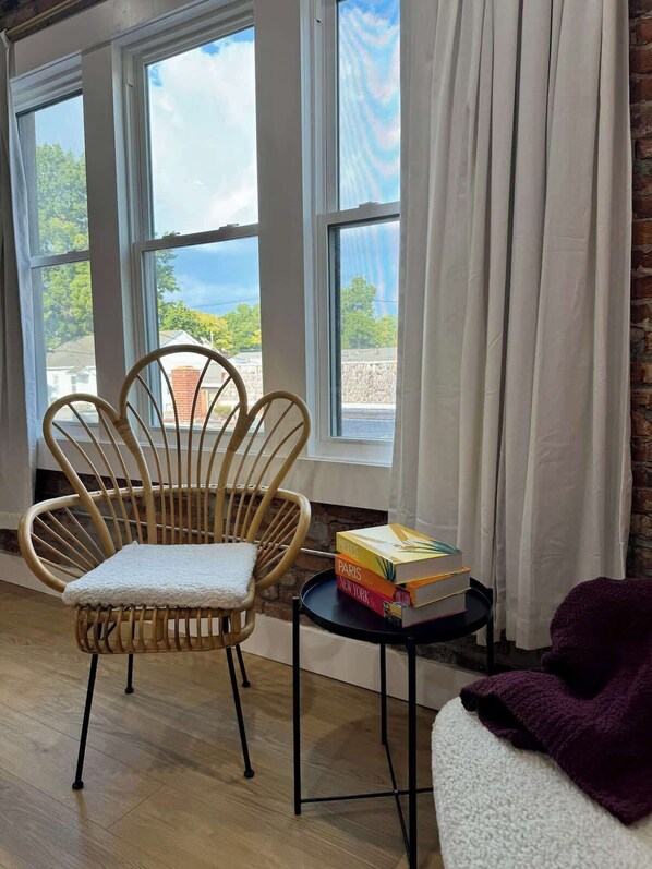 Interior - Fresh & Cozy Retreat w/ King Bed · By KeenStays (Cape Girardeau)