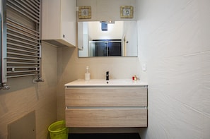 Bidet