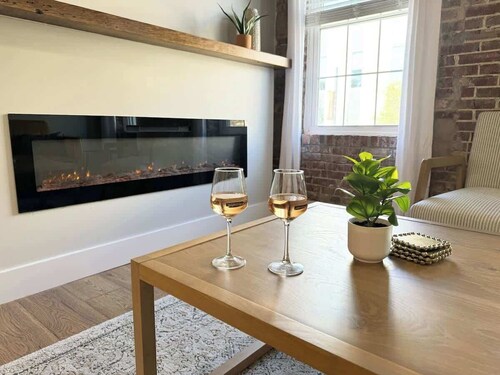 Modern 2BR Apt w Electric Fireplace By KeenStays