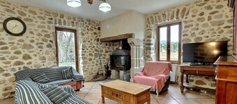 Natural stone house "La Maison d'Anna Thémé" in the south of France for up to 12 people.