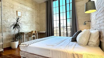 Desk, free WiFi, bed sheets