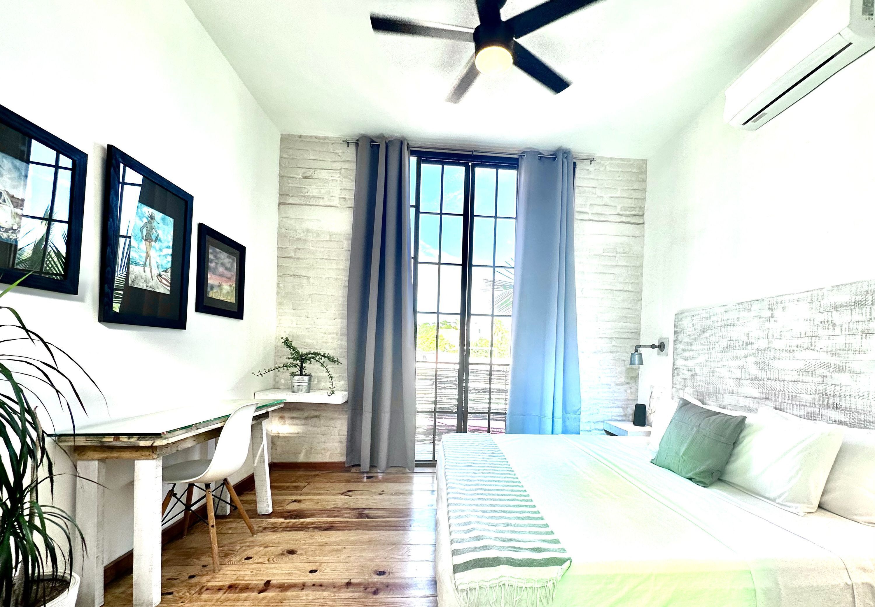 1 chambre, bureau, fer et planche à repasser, Wi-Fi gratuit