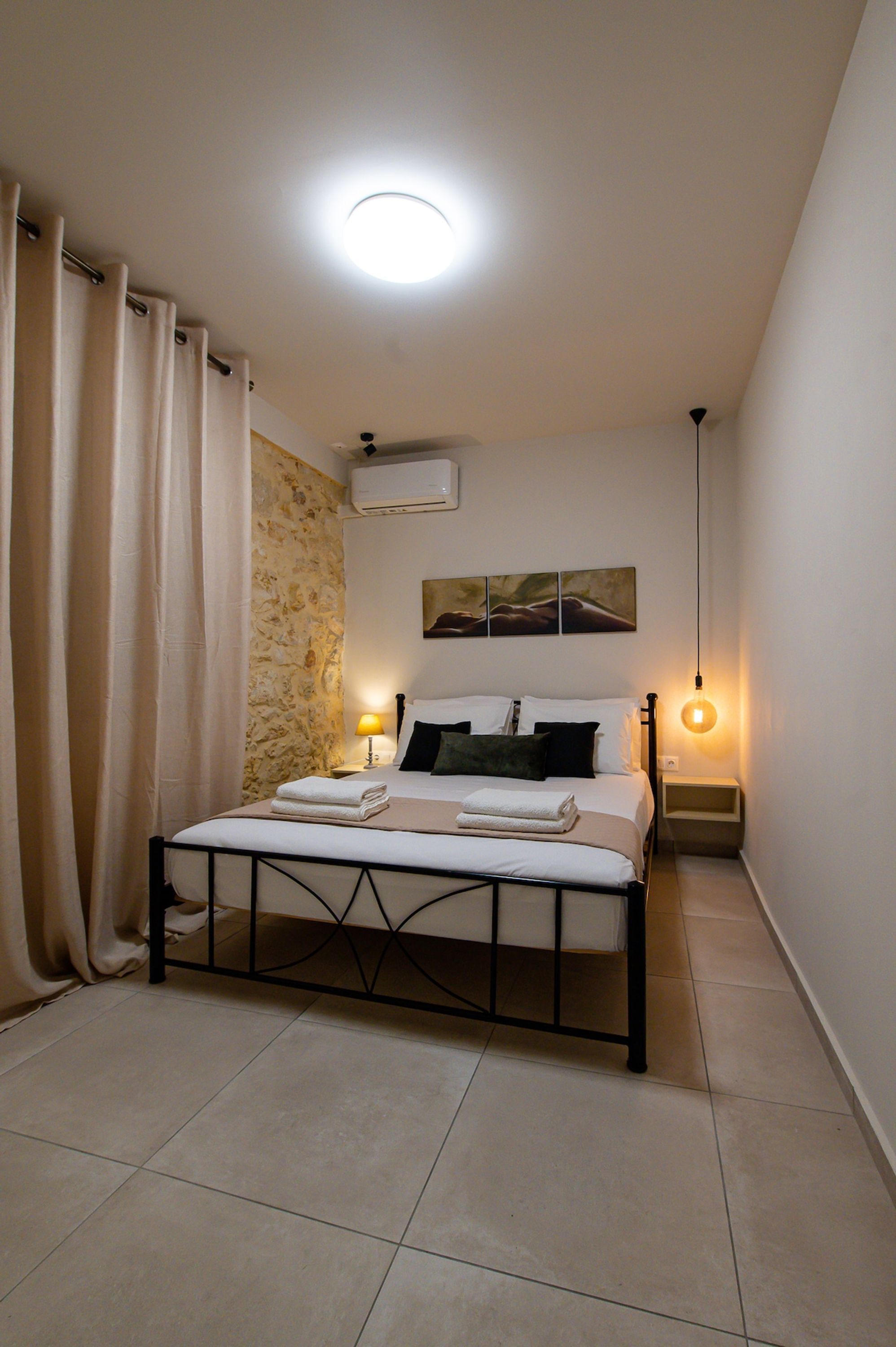 하우스, 장애인 지원, 흡연