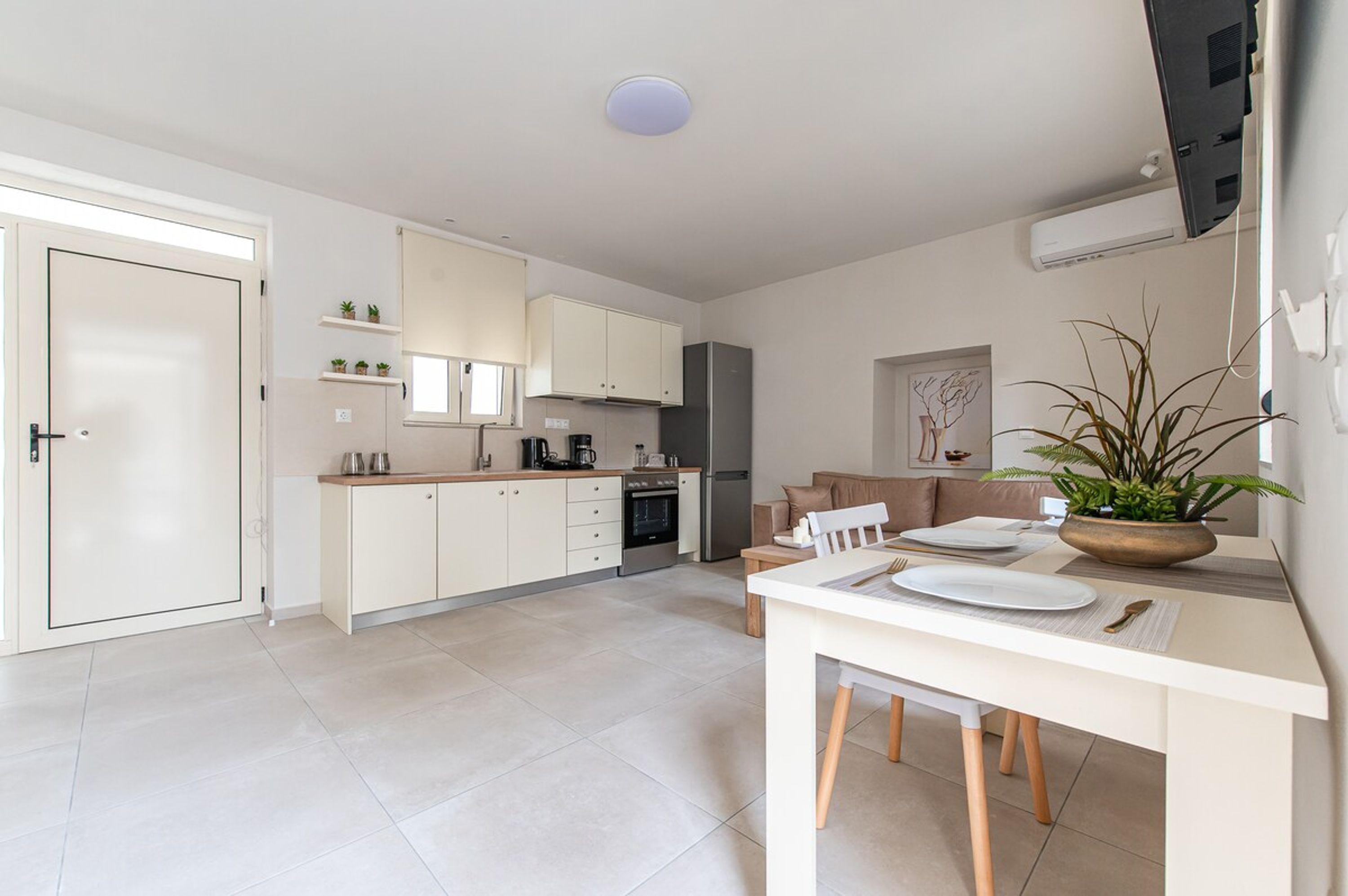 Maison, accessible aux personnes à mobilité réduite, fumeur