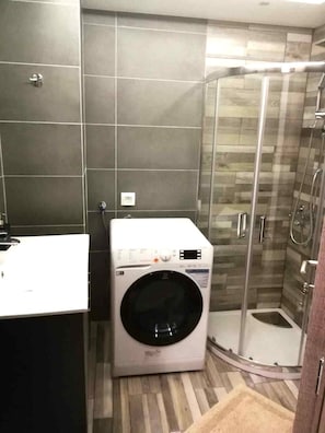 Maison, fumeurs | 1 chambre