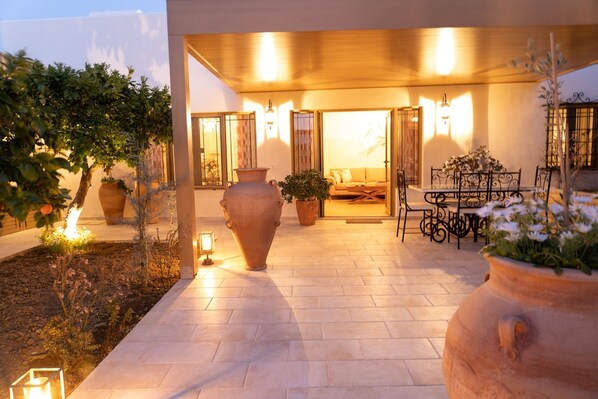 House, Smoking - Cretan Rhapsody Villa With Private Yard (Faistos)