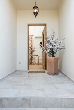 House, Smoking - Cretan Rhapsody Villa With Private Yard (Faistos)