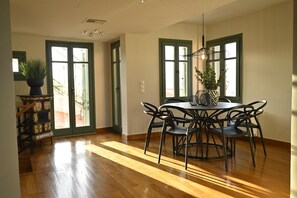 Dining - Ma Maison N°10 Elegant Plaka Villa under Acropolis (Athens)