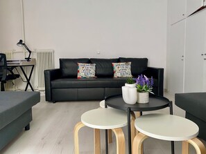 Living area - Charming nest in enjoyable Athina, centrally located with cool AC breeze! (Athina)