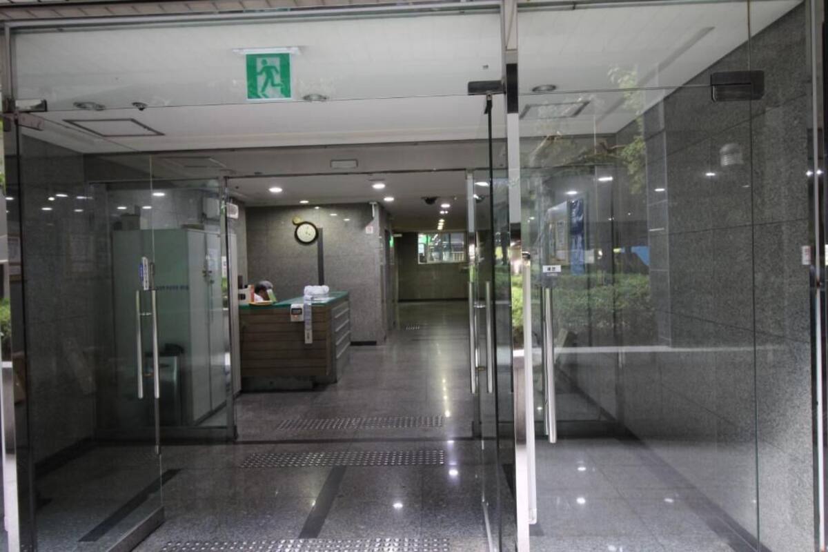 Basic Apartment, City View | Lobby