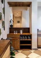 Apartment, 3 Bedrooms, Balcony | Interior