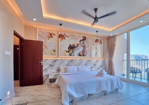 Deluxe Room, Balcony, Hill View - Hill Breeze Resort by VOYE HOMES (Vagamon)