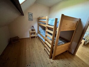 3 Schlafzimmer, Bügeleisen/Bügelbrett, WLAN, Bettwäsche