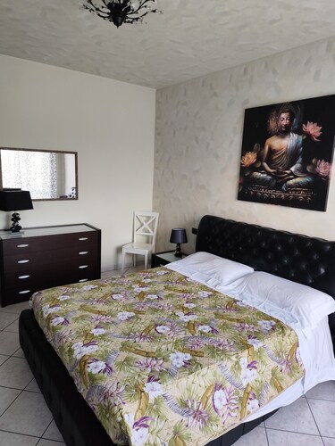 In quiet residence, comfortable two-room apartment, maximum cleanliness.