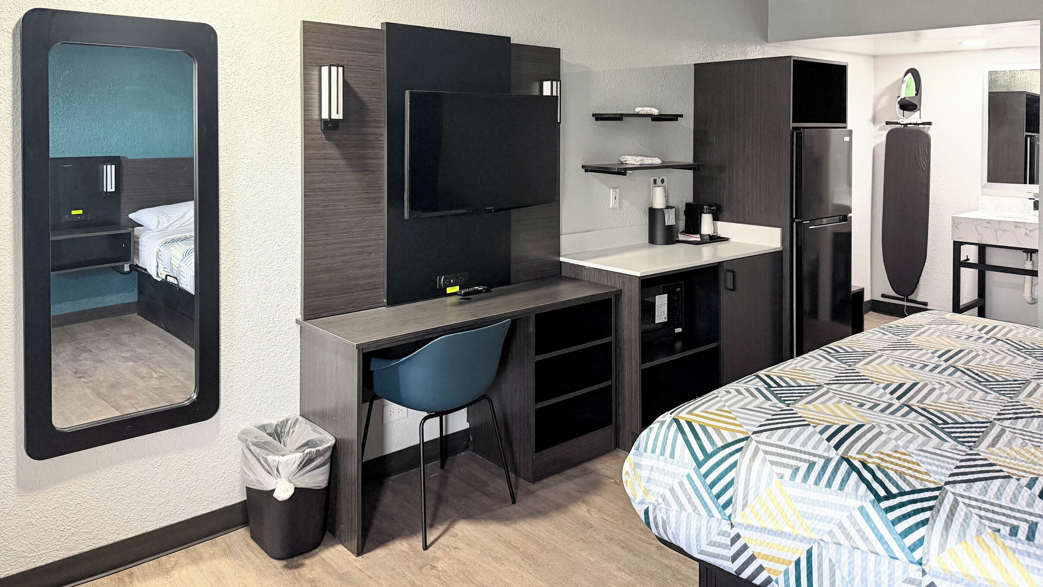 Egyptian cotton sheets, premium bedding, iron/ironing board, free WiFi