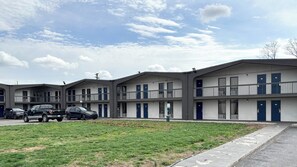 Façana frontal de l'allotjament