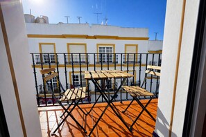 Outdoor dining - Apartamento Arrumbadores con terraza en Conil (conil de la frontera)