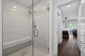 Shower, hair dryer, towels - NEW! Coastal Elegance at Ko Olina Luxury Villa M25-C (Kapolei)