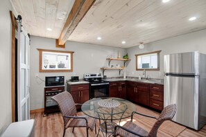 Fridge, microwave, oven, dishwasher - NEW! Modern Arts District Loft with Boat Parking (Somerset)
