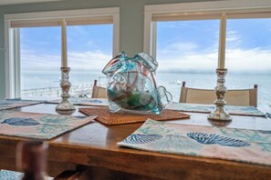 Dining - Wharfside Watch – NEW Oceanfront Home! (Blue Hill)