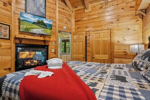 Room - Wears Valley*Romantic*Great Location*Semi Secluded (PIGEON FORGE)