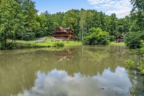 Exterior - Wears Valley*Romantic*Great Location*Semi Secluded (PIGEON FORGE)