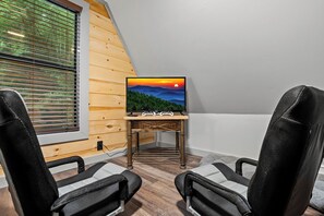 Interior - Centered perfectly between Gatlinburg & Pigeon Forge (Gatlinburg)