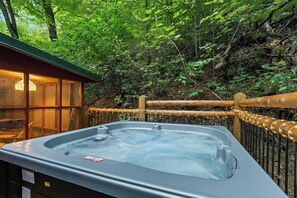Bain à remous extérieur