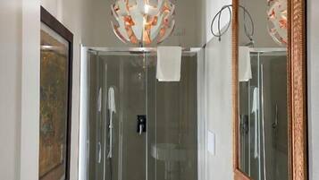 Quarto casal júnior | Banheiro