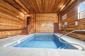A heated pool - Spacious*Private Pool*Home Theater*Close to Pigeon Forge (PIGEON FORGE)