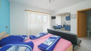 Studio (Superior Studio Apartment with Balcon)