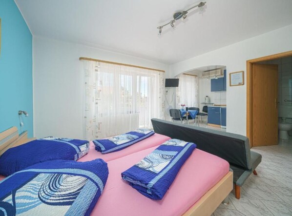 Studio (Superior Studio Apartment with Balcon) | 1 bedroom